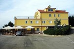 Отель Hotel Garden Отель Hotel Garden