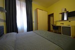 Отель Hotel University Отель Hotel University