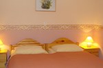 Отель Villa Johanna Guesthouse Отель Villa Johanna Guesthouse