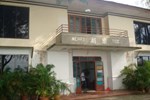 Отель Sea Wind Beach Motel Отель Sea Wind Beach Motel