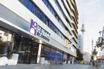 Отель H2 Hotel Berlin-Alexanderplatz Отель H2 Hotel Berlin-Alexanderplatz
