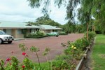 Отель Emu Point Motel Отель Emu Point Motel