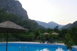 Отель Portalimo Lodge Hotel Отель Portalimo Lodge Hotel