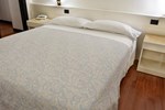 Отель Hotel Giovanni Отель Hotel Giovanni