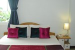 Апартаменты Raya Rawai Place Апартаменты Raya Rawai Place
