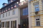 Отель Porins Hotel Отель Porins Hotel