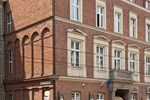 Отель Hotel Maksymilian Отель Hotel Maksymilian