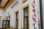 Отель Hotel Koruna Отель Hotel Koruna