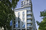 Отель NH Berlin Alexanderplatz Отель NH Berlin Alexanderplatz