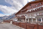 Отель Hotel Vallechiara Отель Hotel Vallechiara
