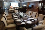 Отель Hotel Aryaduta Medan Отель Hotel Aryaduta Medan