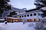 Отель Hotel San Giusto Отель Hotel San Giusto