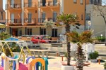 Отель Hotel Holiday Beach Отель Hotel Holiday Beach