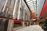 Отель The Salisbury - YMCA of Hong Kong Отель The Salisbury - YMCA of Hong Kong