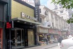 Отель Yangtze River TOMOLO Hotel (Jianghan Road Branch) Отель Yangtze River TOMOLO Hotel (Jianghan Road Branch)