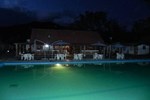 Отель Hotel Los Caballos Отель Hotel Los Caballos