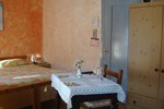 Отель Hotel Hirondelle Отель Hotel Hirondelle