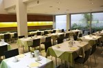 Отель Hotel Caroline Отель Hotel Caroline