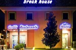 Отель Hotel Break House Отель Hotel Break House