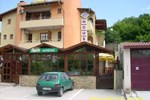 Отель Hotel Alex Отель Hotel Alex
