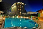 Отель Hotel Villa Tiziana Отель Hotel Villa Tiziana