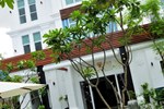Отель Frangipani Villa Hotel II Отель Frangipani Villa Hotel II