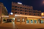 Отель Hotel Mediterraneo Отель Hotel Mediterraneo