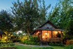 Отель Baan Pai Village Отель Baan Pai Village