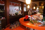Отель Hotel Tomo Отель Hotel Tomo