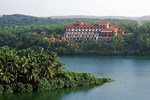 Отель Welcomhotel Raviz Kadavu Resort and Ayurveda Spa Отель Welcomhotel Raviz Kadavu Resort and Ayurveda Spa