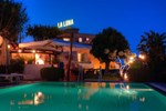 Отель Hotel La Luna Отель Hotel La Luna
