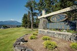 Отель Bighorn Meadows Resort Отель Bighorn Meadows Resort