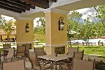 Отель Courtyard by Marriott Cancun Airport Отель Courtyard by Marriott Cancun Airport