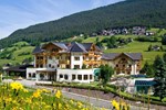 Отель Alpin & Vital Hotel La Perla Отель Alpin & Vital Hotel La Perla