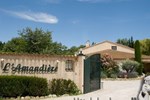 Отель Hôtel l'Amandière Отель Hôtel l'Amandière