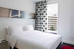 Отель Hotel Gat Point Charlie Отель Hotel Gat Point Charlie