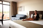 Отель Adelaide Meridien Hotel & Apartments Отель Adelaide Meridien Hotel & Apartments