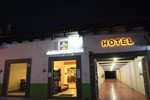 Отель Hotel Jardines de Luz Отель Hotel Jardines de Luz