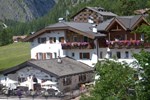 Отель Hotel Scoiattolo Отель Hotel Scoiattolo