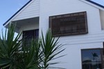 Отель Moffat Beach Motel Отель Moffat Beach Motel