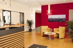 Отель Hotel NeuHaus Отель Hotel NeuHaus