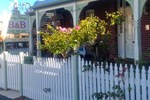 Мини-отель Heritage Cottage Bed & Breakfast Мини-отель Heritage Cottage Bed & Breakfast