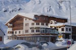 Отель Gasthof Valluga Отель Gasthof Valluga
