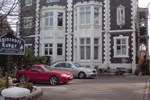 Отель Agincourt Lodge Отель Agincourt Lodge