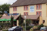 Отель Brit Hôtel Les Evens Отель Brit Hôtel Les Evens
