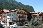 Отель Hotel La Perla Отель Hotel La Perla
