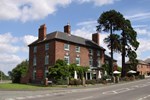 Отель The Old Orleton Inn Отель The Old Orleton Inn