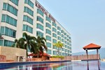 Отель The Krystal Suites, Penang Отель The Krystal Suites, Penang