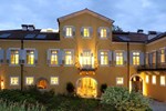 Отель Grand Hotel Entourage Отель Grand Hotel Entourage