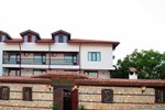Гостевой дом The Hunter's Lodge Inn Гостевой дом The Hunter's Lodge Inn